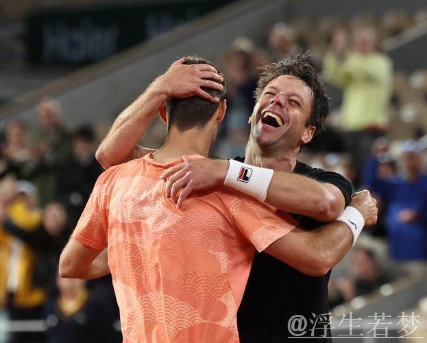 法格拉诺列尔斯与塞瓦略斯联手问鼎法网男双冠军